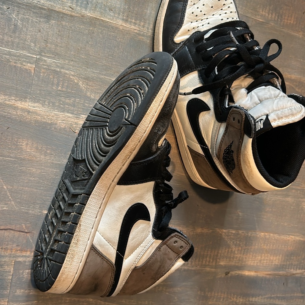 Nike Air Jordan 1 in “Mocha” Size 8 - Picture 8 of 8